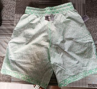 Pantalón corto Adidas verde Talla S