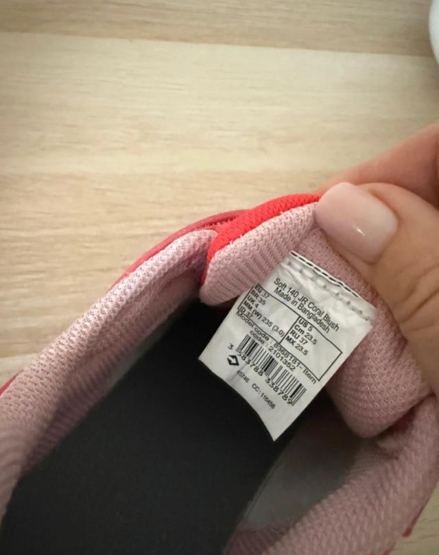 Zapatillas deportivas unisex rojas y rosas