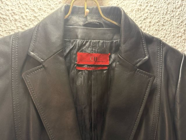 Chaqueta Carolina Herrera Negra