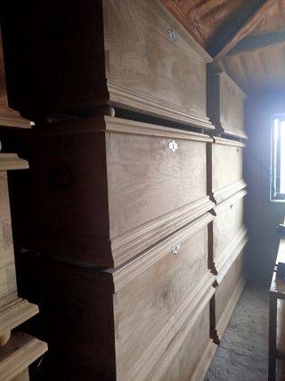 Arcas de madera hechas a manoTABLONES DE UNA PIEZA