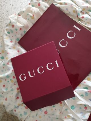 Buste e scatole Gucci varie misure