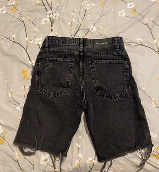 Vaqueros cortos Pull&Bear rotos negros