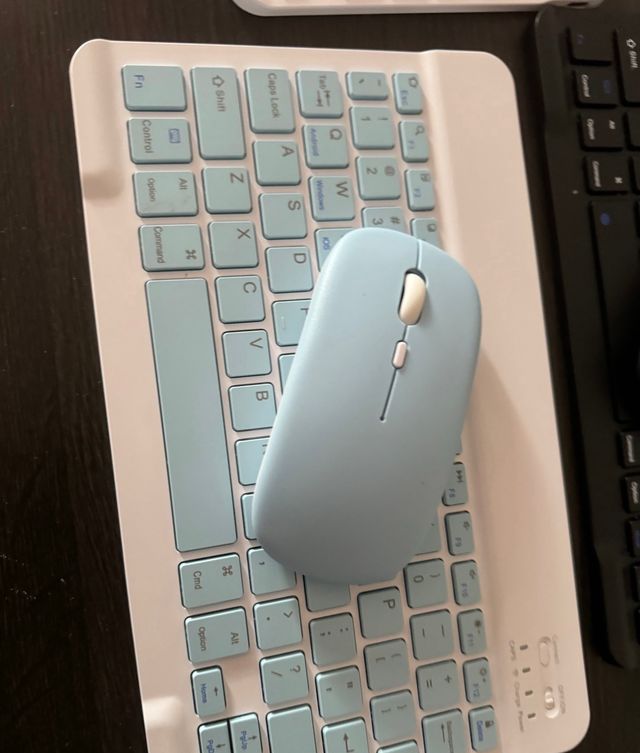 Teclado y ratón inalámbricos color azul