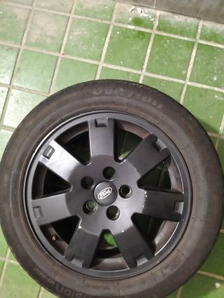 Juego de 4 llantas con cubiertas 16" 