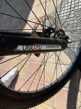Bicicleta de montaña BIKE STAR
con Amortiguador