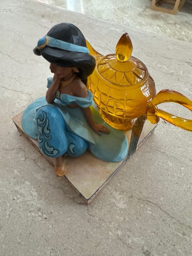 Aladdin Disney Lamp Jasmine Figure