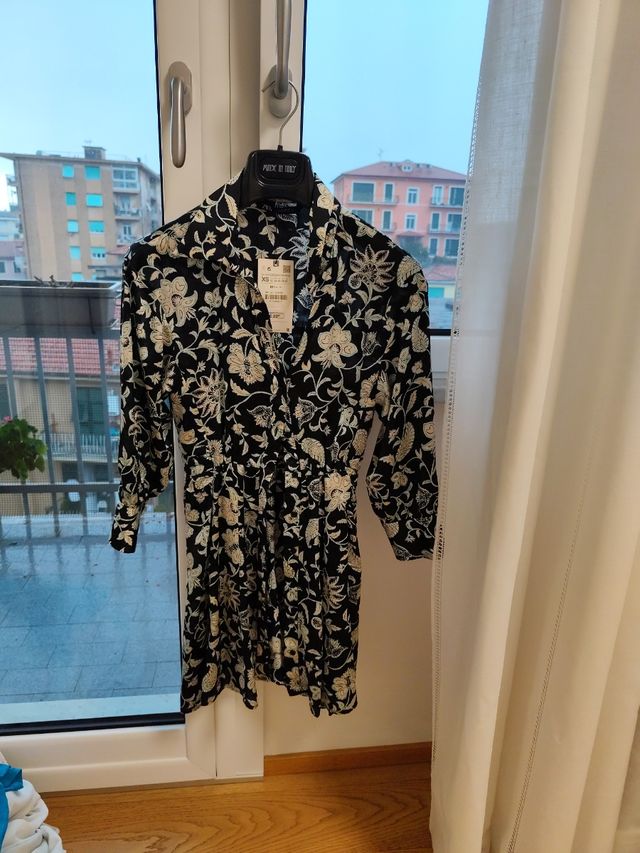 Vestito Zara fantasia floreale nero XS