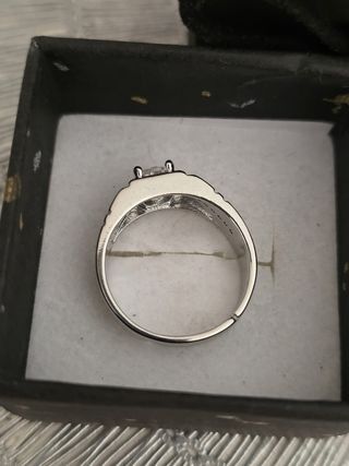 Anillo de hombre con piedra central plata de ley 