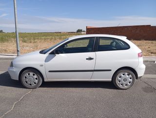 SEAT Ibiza 2004