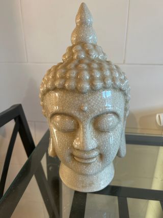 Figura de Buda de cerámica