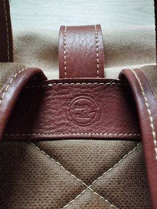 Mochila hecha en España con piel vegetal 