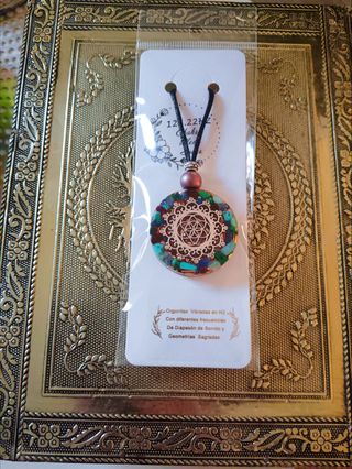 Colgante Orgonita Flor de la Vida y Espiral Cobre