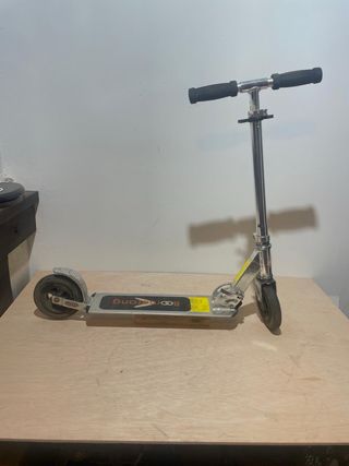 Patinete metálico Boomerang