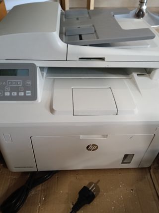 Impresora HP LaserJet Pro MFP M148dw para reparar 