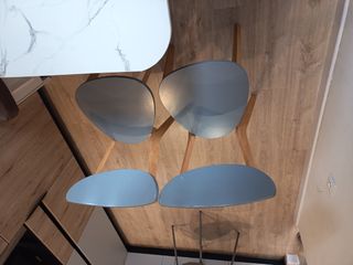 2 sedie ergonomiche in legno