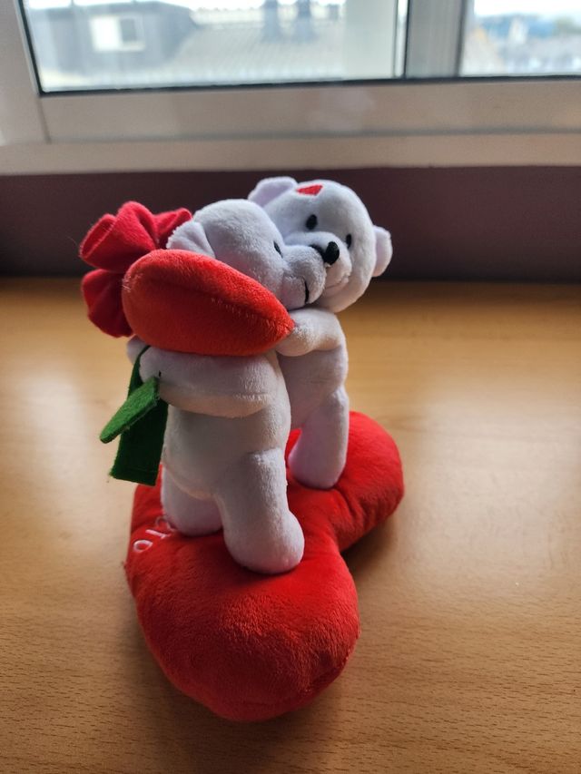 Peluche Osos Enamorados con Flor Roja