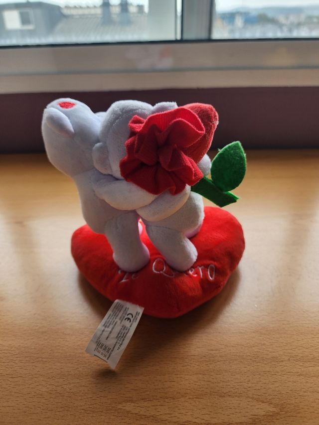 Peluche Osos Enamorados con Flor Roja