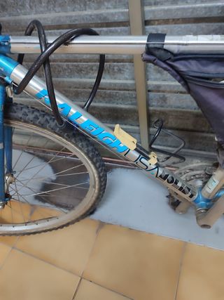 Bicicleta de Montaña Azul Raleigh USA
