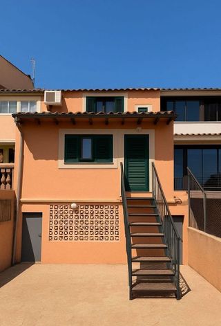 Casa adosada en venta en Alaró
