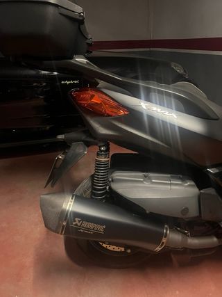 Yamaha XMAX 400