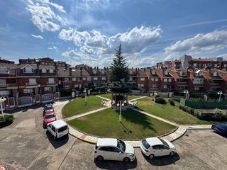 Casa adosada en venta en Trobajo del Camino en San Andrés del Rabanedo