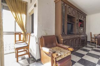 Piso en venta en La Plata en Sevilla