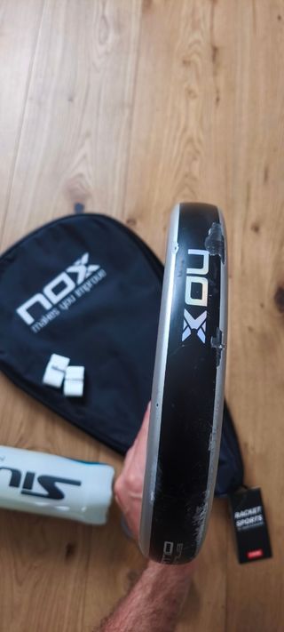 Pala NOX AT10 Genius 18K Tapia 2024