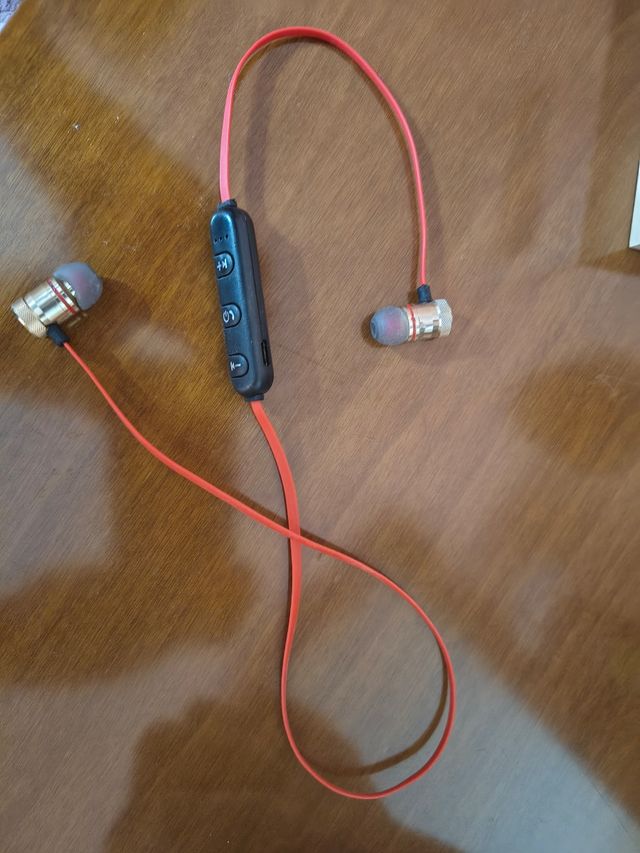 Auricolari Bluetooth Sportivi Oro e Rosso