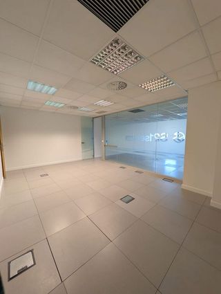 Oficina en alquiler en Orcoyen