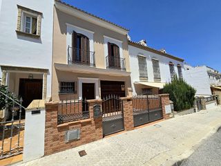 Casa adosada en venta en Morón de la Frontera