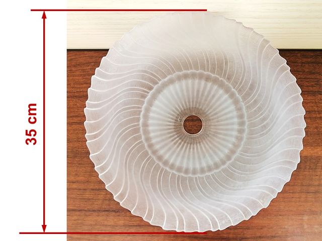 ROBUSTA Y GRAN PANTALLA DE VIDRIO MATE