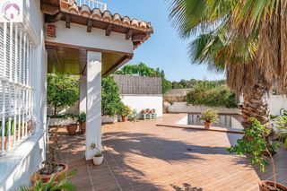 Chalet en venta en Barrio de la Vega en Monachil