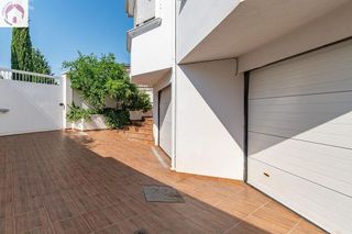 Chalet en venta en Barrio de la Vega en Monachil