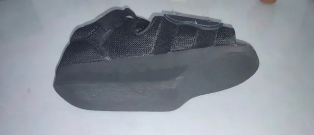 Zapato Postquirúrgico Ajustable Velcro Negro