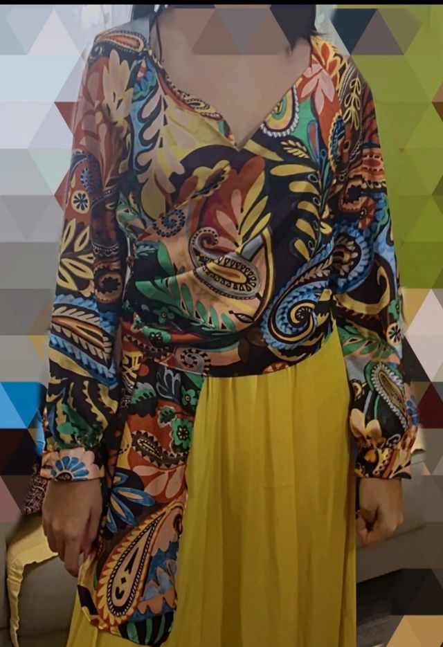 Blusa Zara manga larga estampada