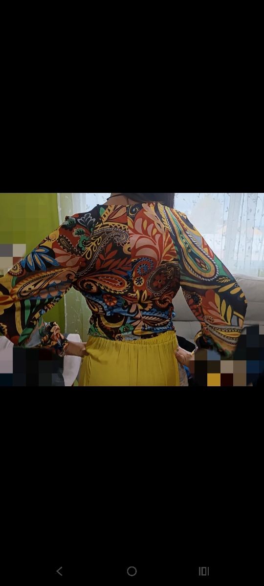 Blusa Zara manga larga estampada