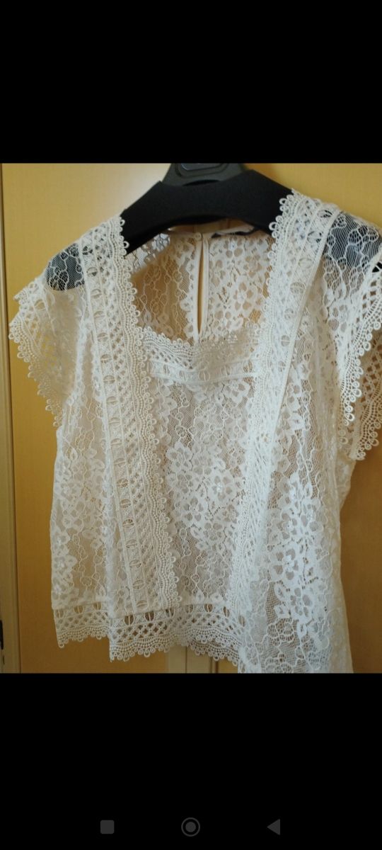 Blusa bianco panna in pizzo Zara