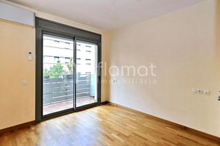 Piso en venta en Les Arenes - La Grípia  Can Montllor en Terrassa
