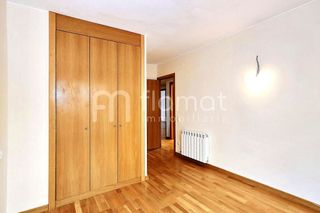 Piso en venta en Les Arenes - La Grípia  Can Montllor en Terrassa