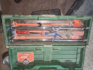 Cortadora de azulejos Rubi