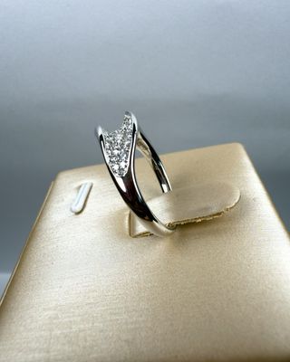 Anillo Oro Blanco y Diamantes