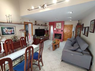 Chalet en venta en Vallirana