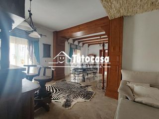 Chalet en venta en Montequinto en Dos Hermanas