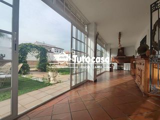 Chalet en venta en Montequinto en Dos Hermanas