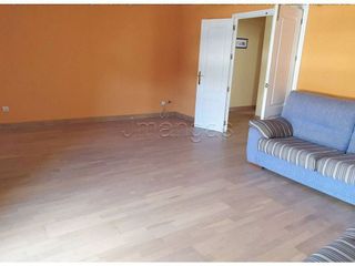 Piso en venta en Lucena
