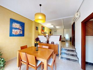 Casa adosada en venta en Avda. Elvas en Badajoz