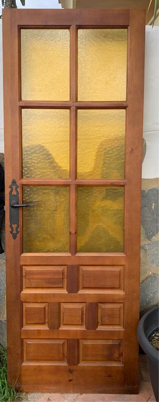 Puertas de madera con cristal, precio negociar.