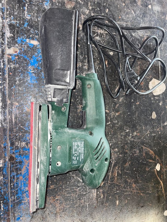 Lijadora Bosch PSS 150 A 150W