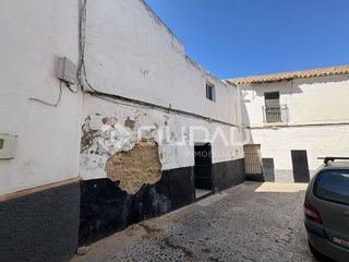 Casa adosada en venta en Ayuntamiento-Barrio Alto en Sanlúcar de Barrameda