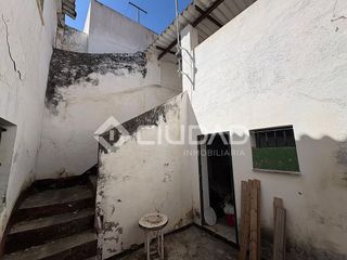 Casa adosada en venta en Ayuntamiento-Barrio Alto en Sanlúcar de Barrameda